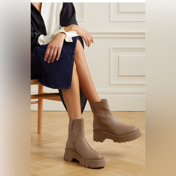 Gianvito Rossi Montey Glove Leather Lug-sole ankle boots Camel SZ 41EU/11US - Picture 2 of 13